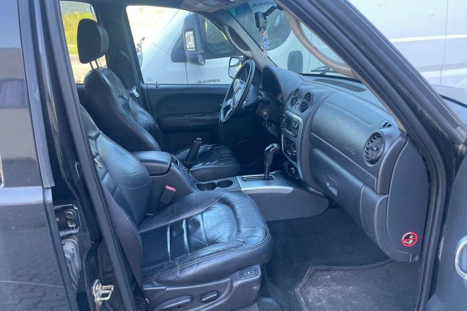 Продам Jeep Cherokee 2004 года в Харькове