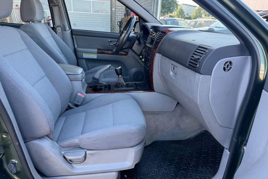 Продам Kia Sorento 2004 года в Донецке