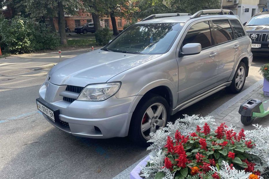 Продам Mitsubishi Outlander 1 2008 года в Киеве