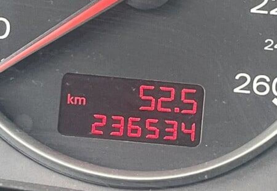 Продам Audi A4 2002 года в Сумах