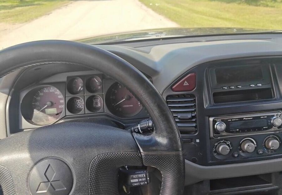 Продам Mitsubishi Pajero 2003 года в г. Черкасская Лозовая, Харьковская область