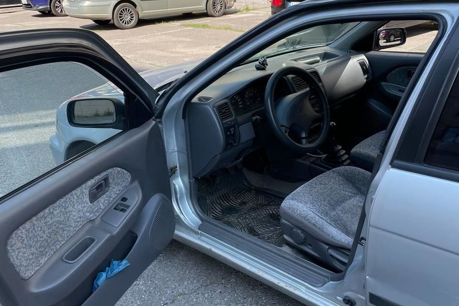 Продам Nissan Almera GX 1998 года в Харькове