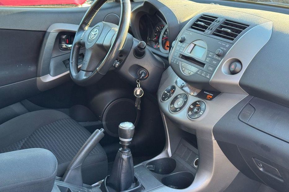 Продам Toyota Rav 4 2006 года в г. Краматорск, Донецкая область