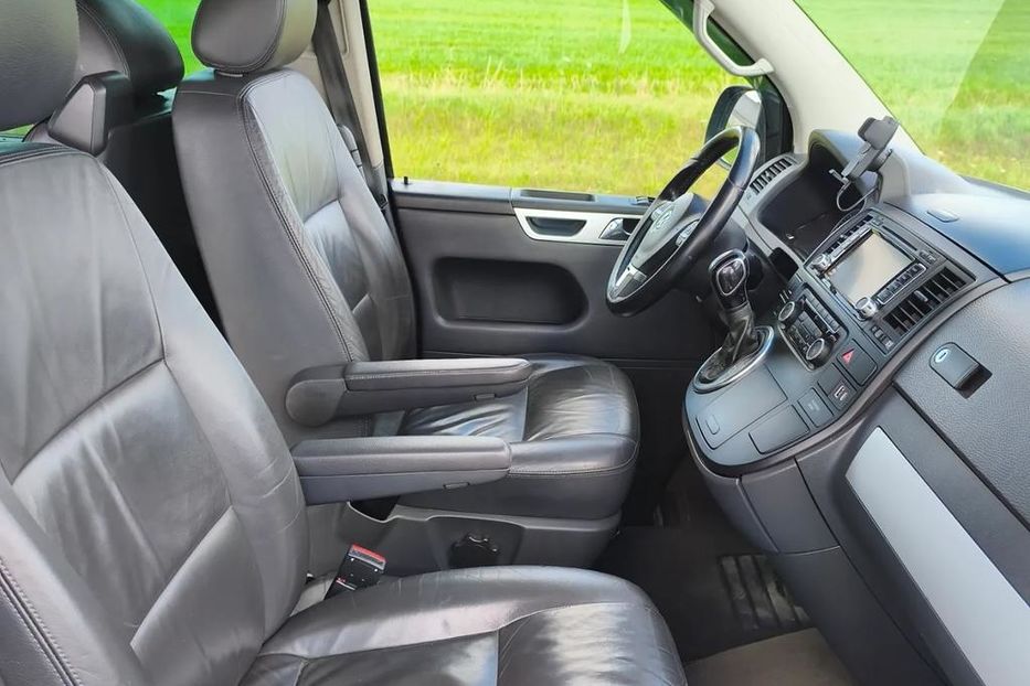 Продам Volkswagen Multivan 2012 года в Харькове