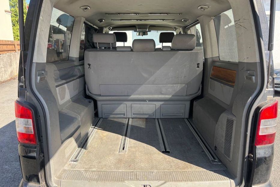 Продам Volkswagen T5 (Transporter) пасс. 2006 года в Житомире