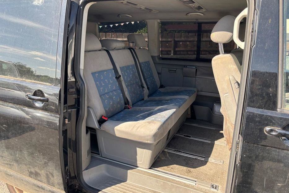 Продам Volkswagen T5 (Transporter) пасс. 2006 года в Житомире