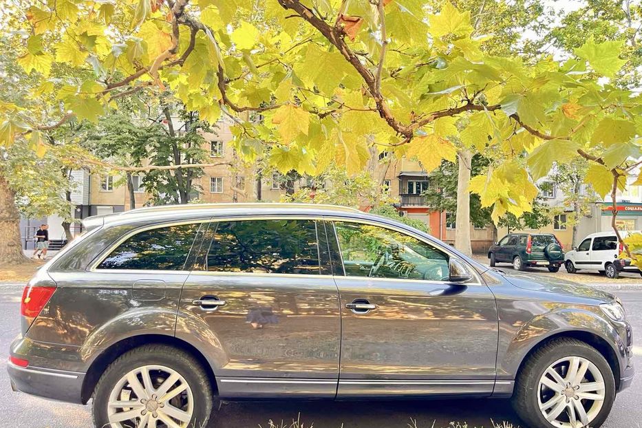 Продам Audi Q7 2013 года в Одессе