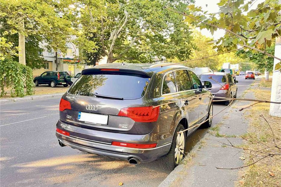 Продам Audi Q7 2013 года в Одессе