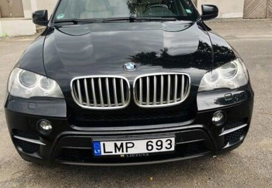 Продам BMW X5 2011 года в Харькове