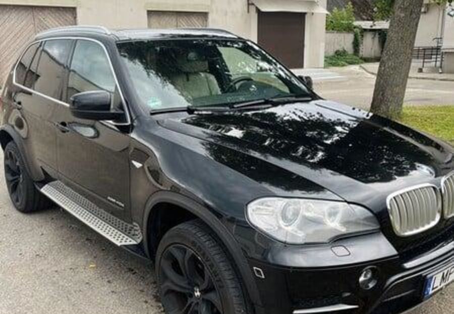 Продам BMW X5 2011 года в Харькове
