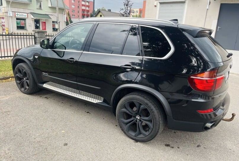Продам BMW X5 2011 года в Харькове