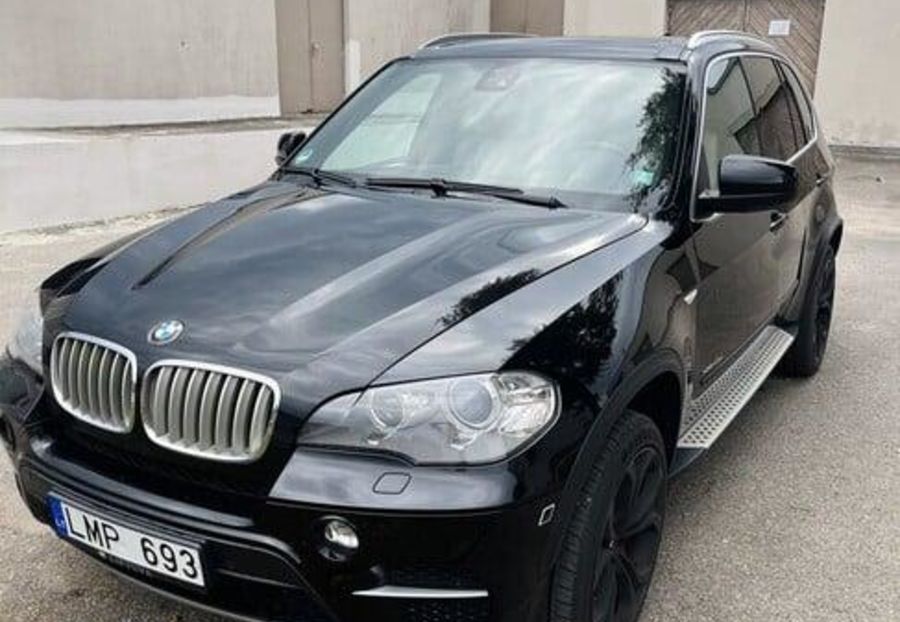 Продам BMW X5 2011 года в Харькове