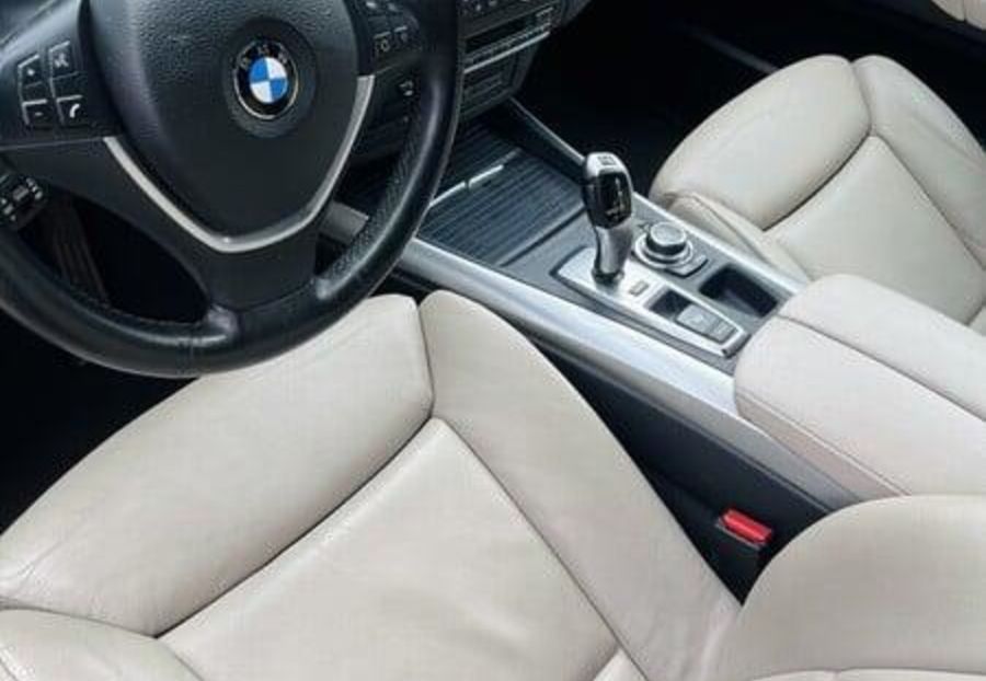 Продам BMW X5 2011 года в Харькове