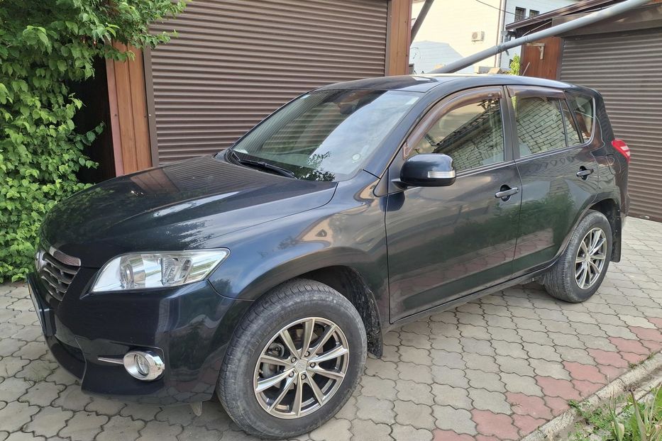Продам Toyota Rav 4 2012 года в Одессе