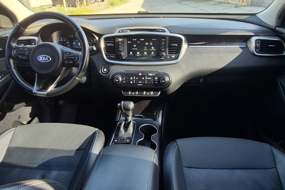 Продам Kia Sorento 2016 года в Харькове