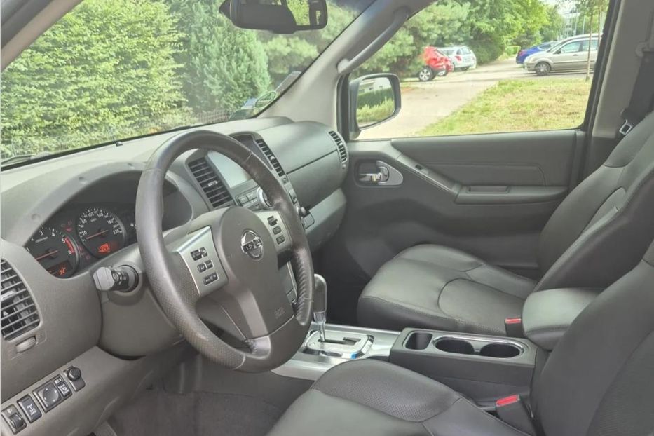 Продам Nissan Navara 2011 года в Харькове