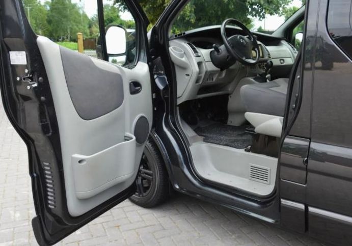 Продам Opel Vivaro пасс. 2009 года в Сумах