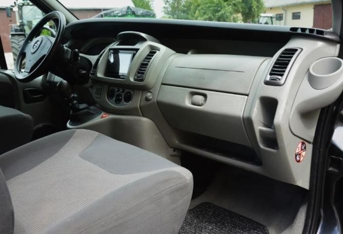 Продам Opel Vivaro пасс. 2009 года в Сумах