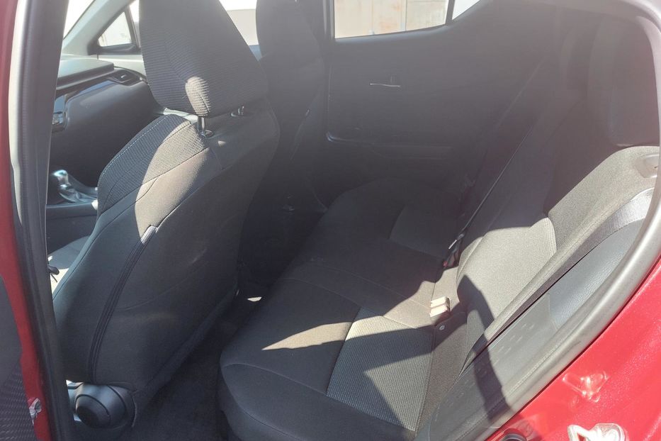 Продам Toyota C-HR Автомат 2018 года в Киеве