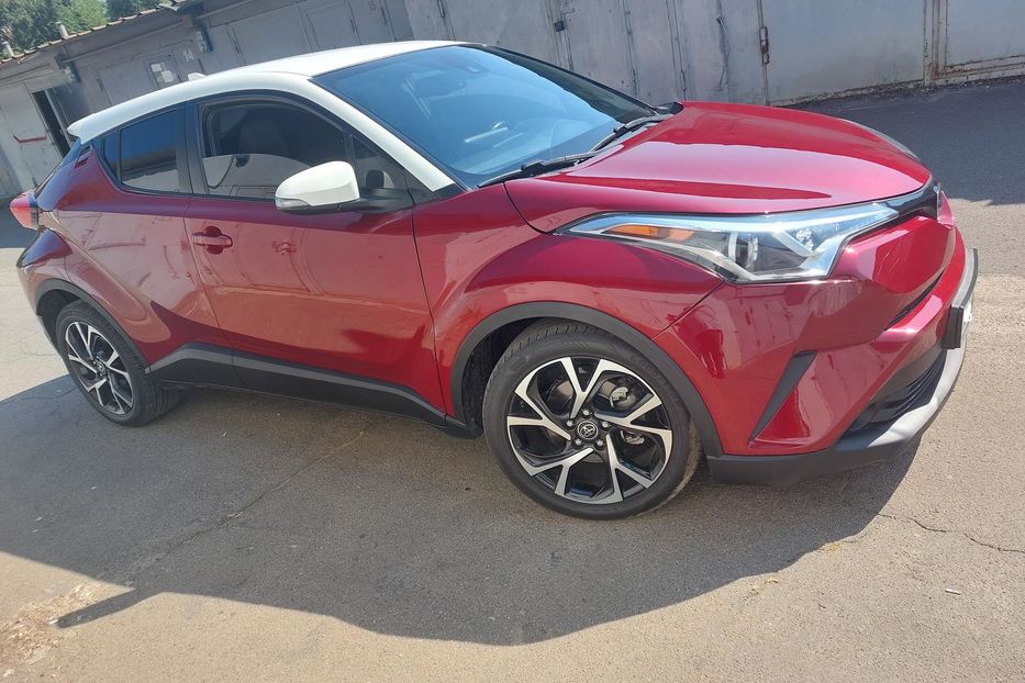 Продам Toyota C-HR Автомат 2018 года в Киеве