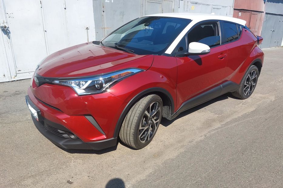 Продам Toyota C-HR Автомат 2018 года в Киеве
