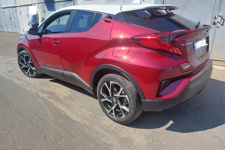 Продам Toyota C-HR Автомат 2018 года в Киеве