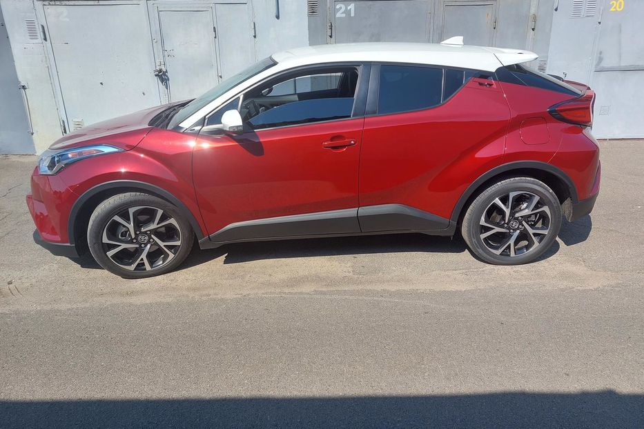 Продам Toyota C-HR Автомат 2018 года в Киеве