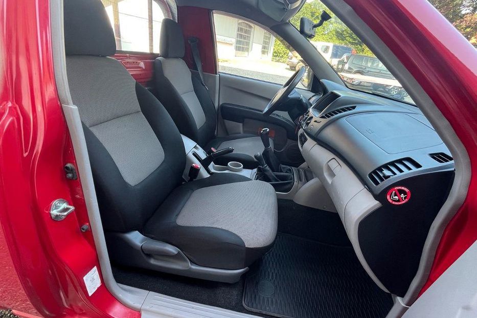 Продам Mitsubishi L 200 2005 года в Донецке