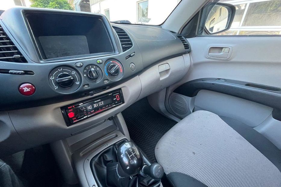 Продам Mitsubishi L 200 2005 года в Донецке