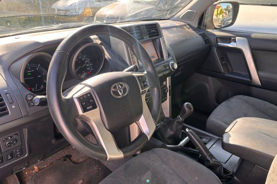 Продам Toyota Land Cruiser 100 2009 года в Киеве