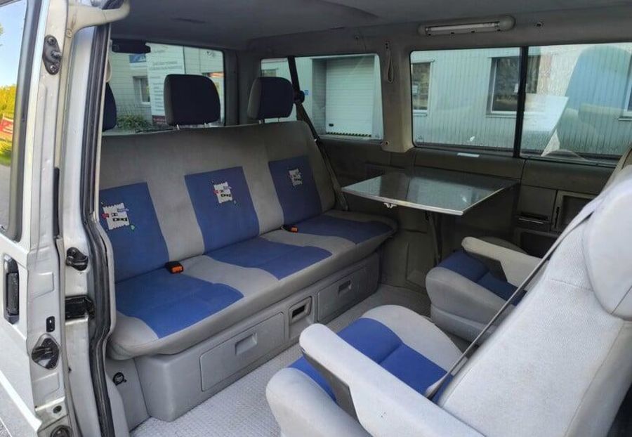 Продам Volkswagen T4 (Transporter) пасс. 2002 года в Ровно