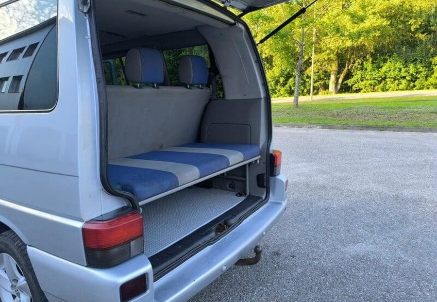 Продам Volkswagen T4 (Transporter) пасс. 2002 года в Ровно
