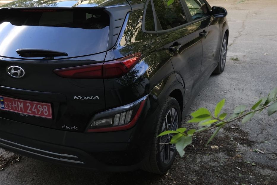 Продам Hyundai Kona Premium 64 kWt 2022 года в Харькове