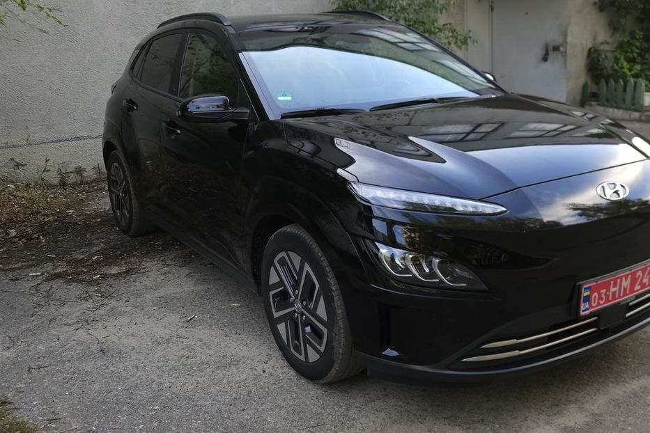 Продам Hyundai Kona Premium 64 kWt 2022 года в Харькове