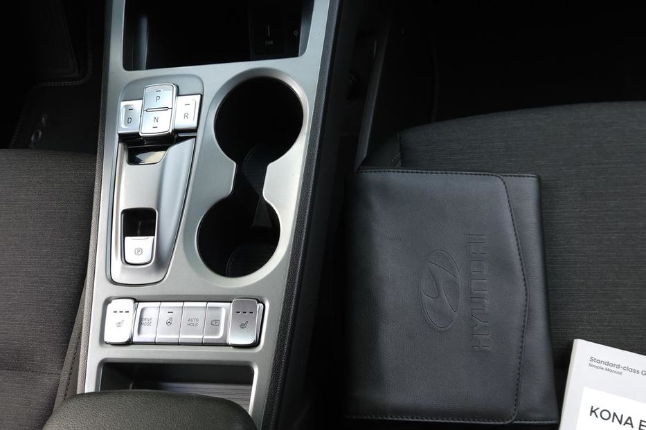 Продам Hyundai Kona Premium 64 kWt 2022 года в Харькове
