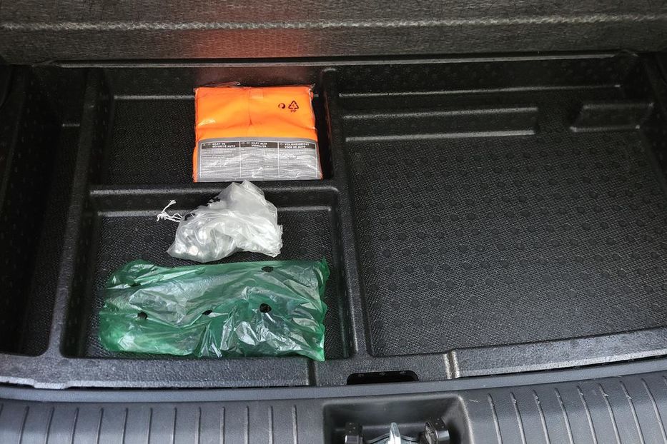 Продам Hyundai Kona Premium 64 kWt 2022 года в Харькове
