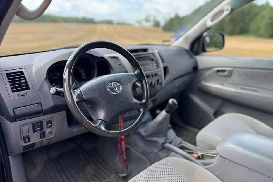 Продам Toyota Hilux 2006 года в Сумах