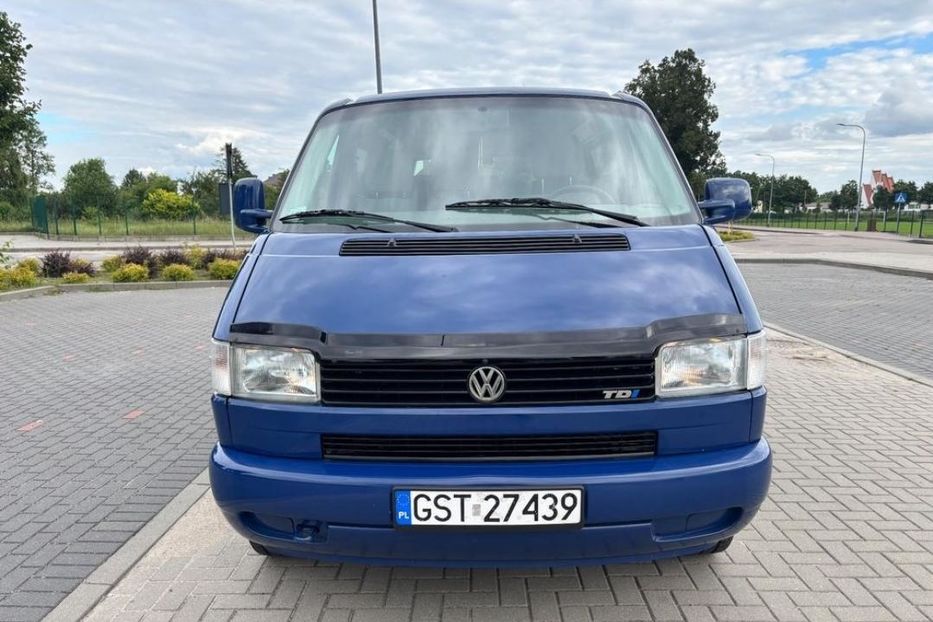 Продам Volkswagen T4 (Transporter) пасс. 2002 года в Харькове