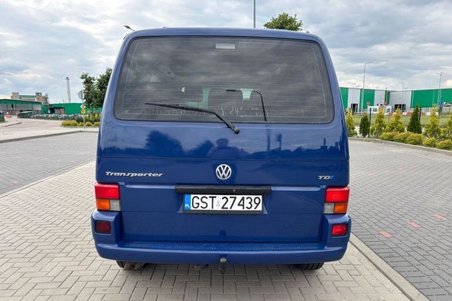 Продам Volkswagen T4 (Transporter) пасс. 2002 года в Харькове