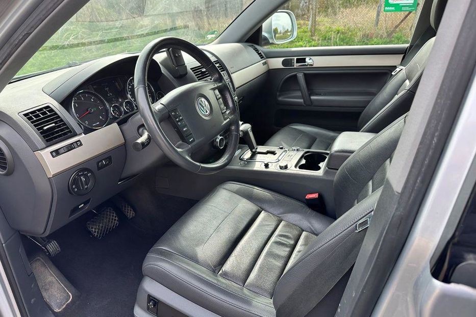 Продам Volkswagen Touareg 2006 года в Харькове