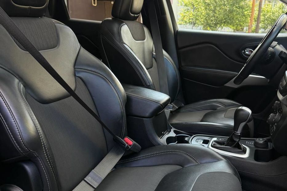 Продам Jeep Cherokee 2018 года в Сумах