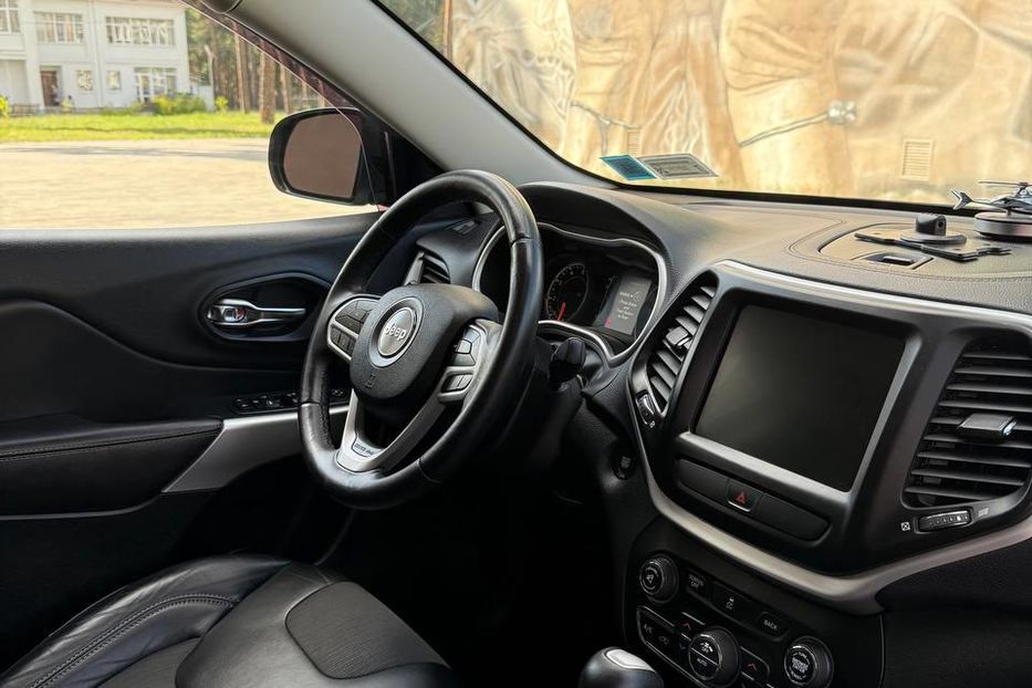 Продам Jeep Cherokee 2018 года в Сумах