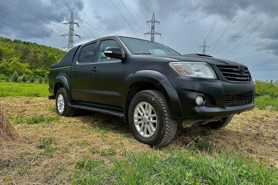 Продам Toyota Hilux +380965640706 для ЗСУ  2009 года в Киеве