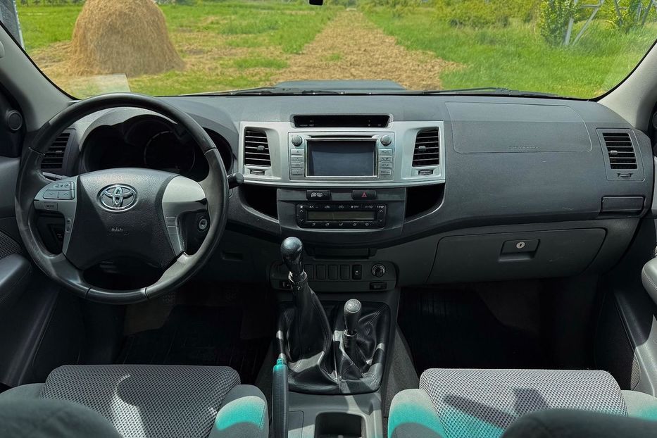 Продам Toyota Hilux +380965640706 для ЗСУ  2009 года в Киеве