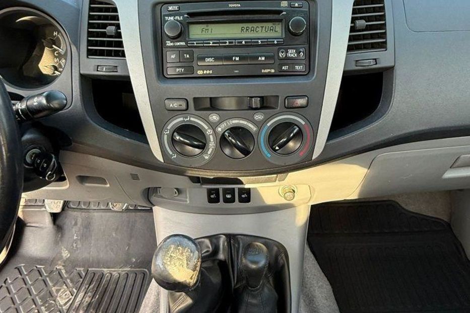 Продам Toyota Hilux 380965640706 2007 года в Харькове
