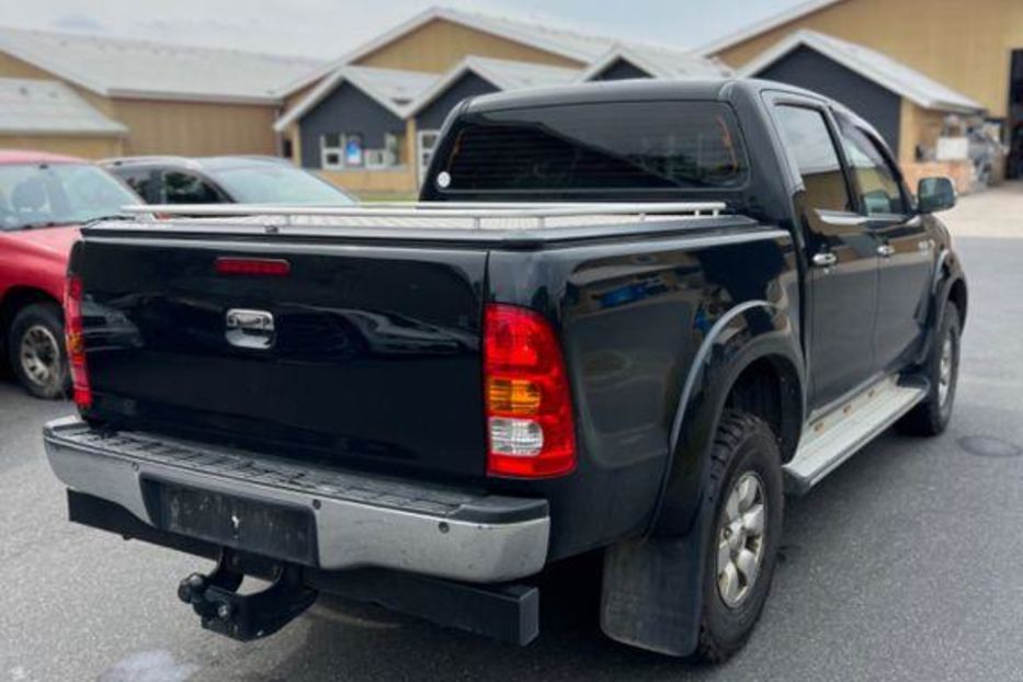 Продам Toyota Hilux 2008 года в Харькове