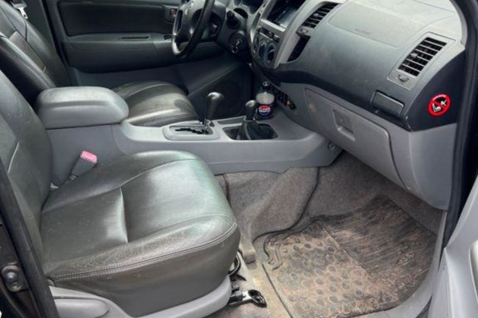 Продам Toyota Hilux 2008 года в Харькове
