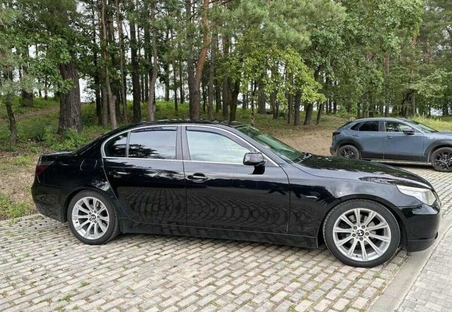 Продам BMW 530 2004 года в Одессе