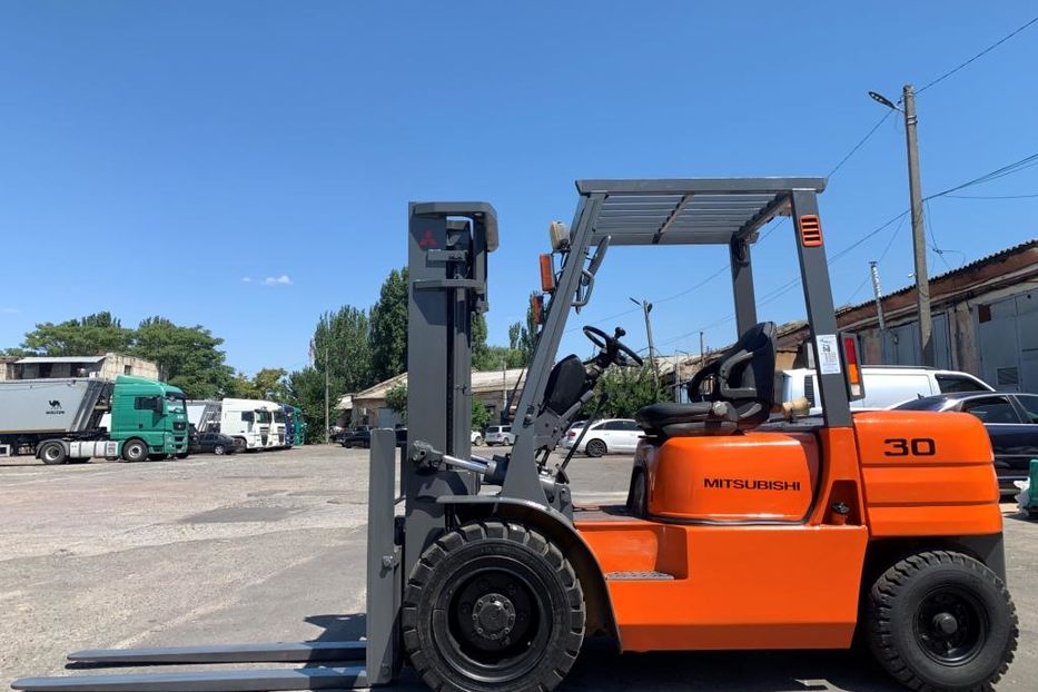 Продам Mitsubishi FG погрузчик на 3 тони 2000 года в Киеве