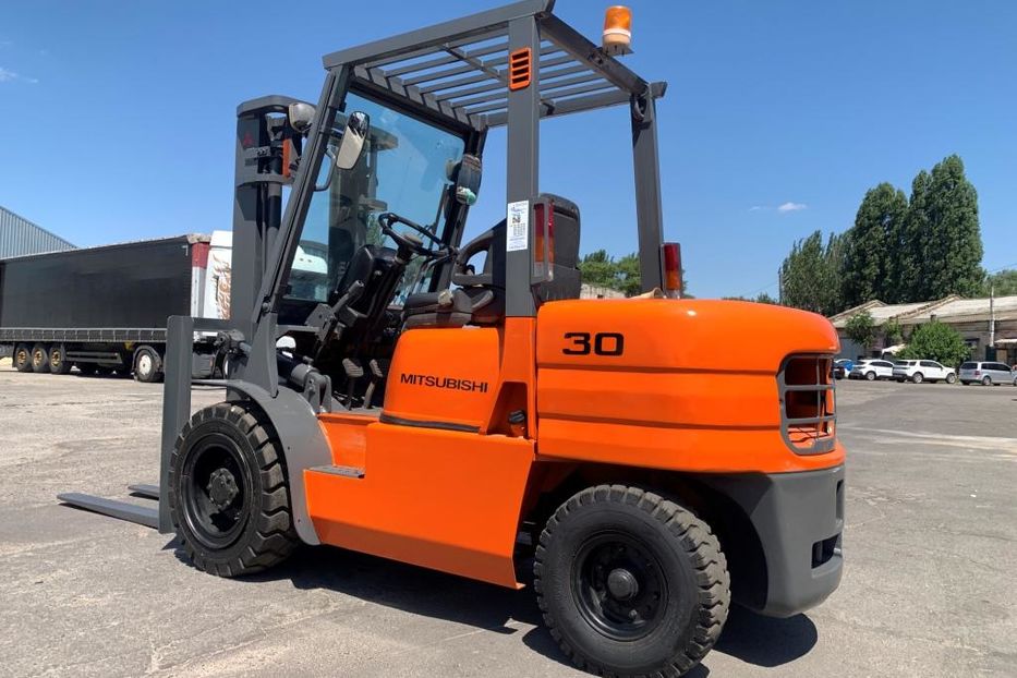 Продам Mitsubishi FG погрузчик на 3 тони 2000 года в Киеве
